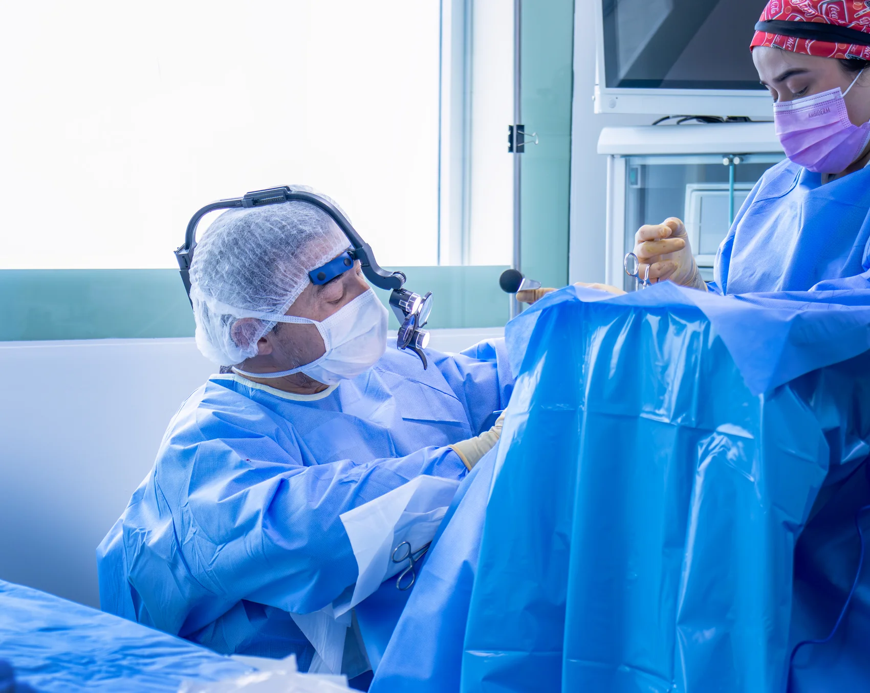 The operating room where Dr. Quiroz performs surgery