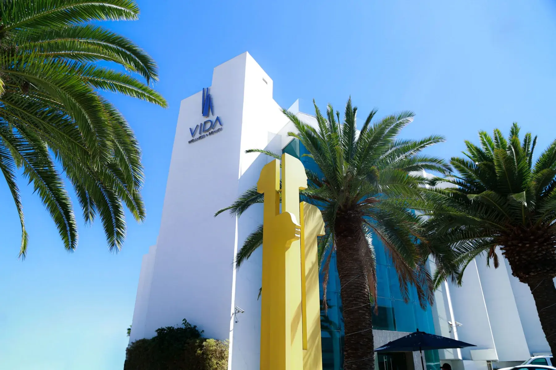 VIDA Wellness & Beauty in Zona Rio, Tijuana, in daylight.